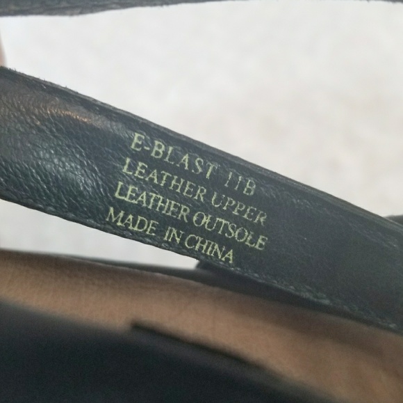 Elizabeth and James Blast Wave Leather Wedges 11B - Picture 6 of 8